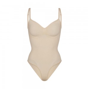 Sand Beige Skims Seamless Sculpt Brief Women's Bodysuit | 85924-RANB