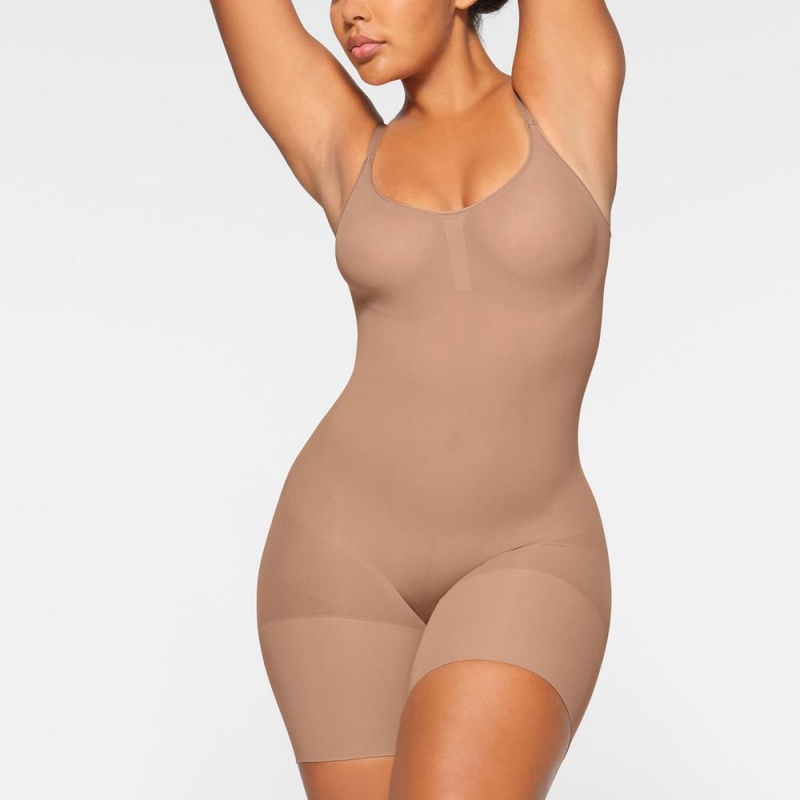 Sienna Khaki Skims Everyday Sculpt Mid Thigh Women's Bodysuit | 46218-BZPS