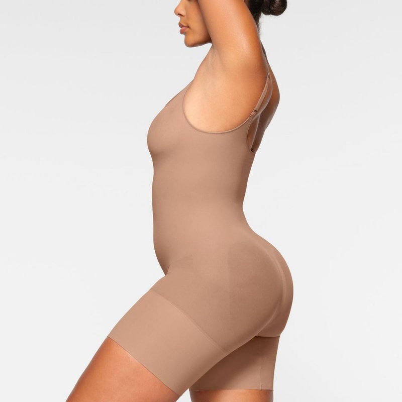 Sienna Khaki Skims Everyday Sculpt Mid Thigh Women's Bodysuit | 46218-BZPS